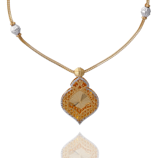 Fine Gold Chain with Leaf-Shaped Pendant
