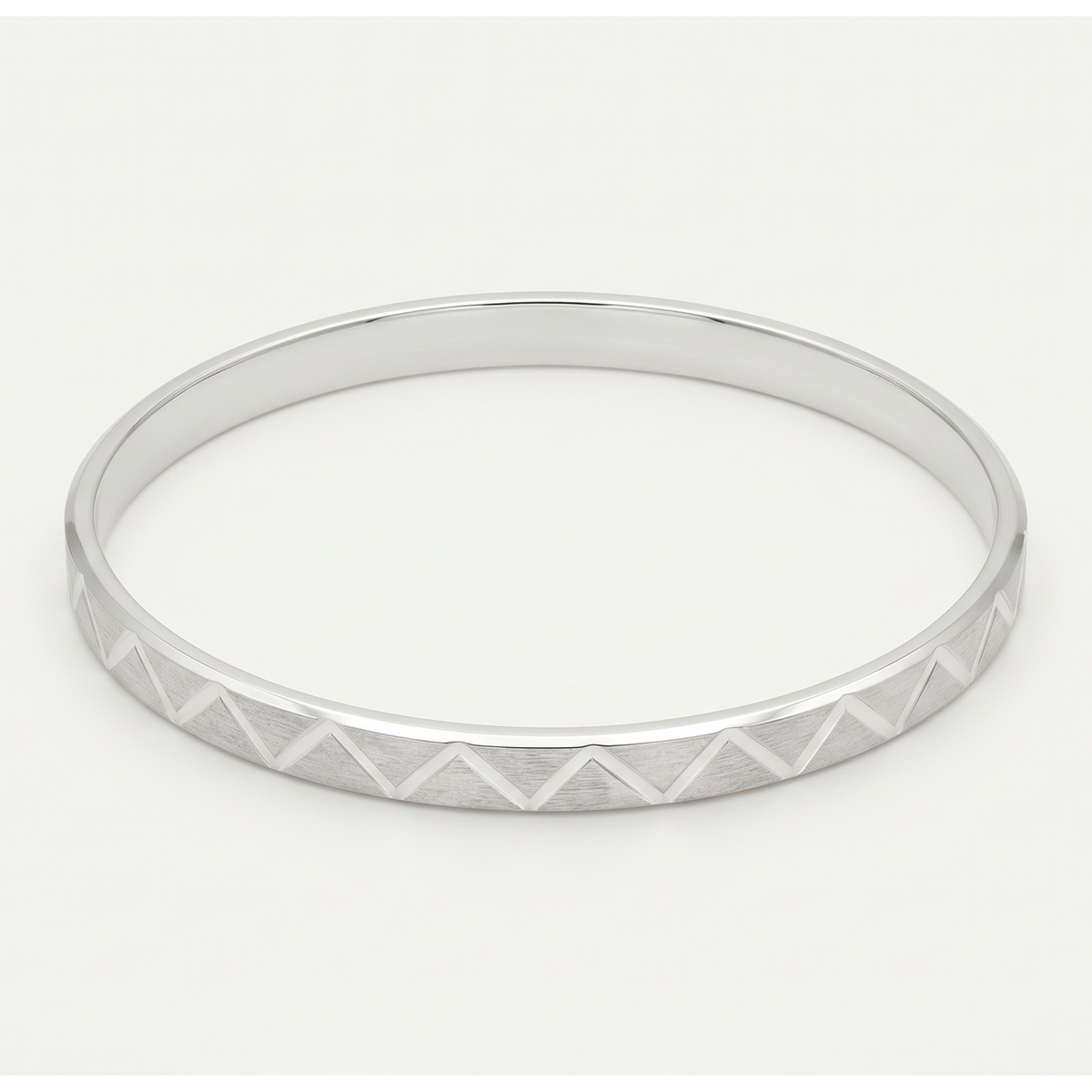 Chevron Texture Slim Silver-Tone Kada