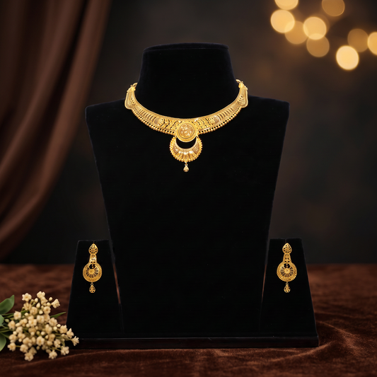 Graceful Gold Choker with Central Drop