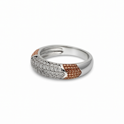 Two-Tone Textured Shoulder Sparkle Band Ring