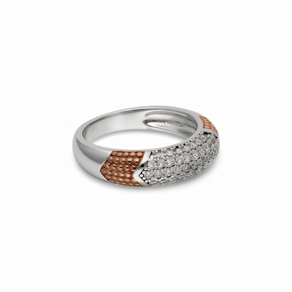 Two-Tone Textured Shoulder Sparkle Band Ring